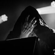 fotoMortuaryDrape_20230304_1736