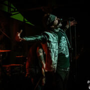 fotoTheBrokendolls_20230408_0103