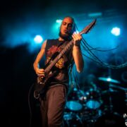 fotoDevoidOfThought_20250315_0937