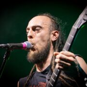 fotoDevoidOfThought_20250315_1093