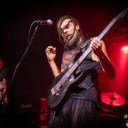 fotoDevoidOfThought_20250315_1132