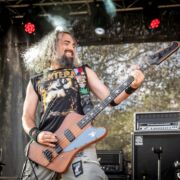 fotoDarkRedeemer_20250720_9859